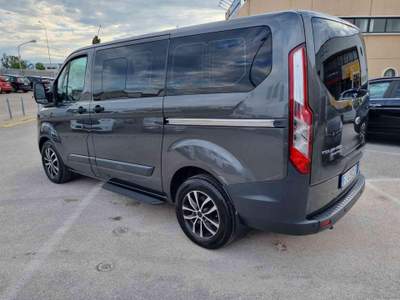 Ford Transit Custom 310 2.0 TDCi 130 PC Combi Trend Grigio usata Vasto