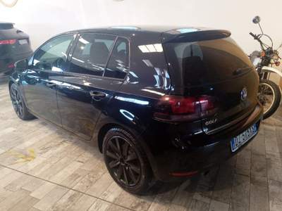 Volkswagen Golf 1.6 TDI DPF 5p. Highline Nero usata Borgo San Dalmazzo