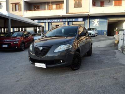 Lancia Ypsilon 0.9 TwinAir 85 CV 5 porte Metano Ecochic Elefantin Grigio usata Giugliano in Campania