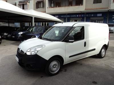 Opel Combo 1.4i 95CV PC-TN Van (1000kg) E6 Bianco usata Giugliano in Campania