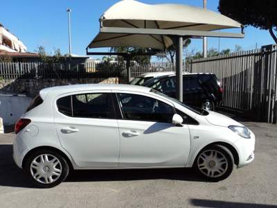 Opel Corsa 1.2 5 porte Bianco usata Giugliano in Campania
