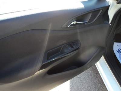 Opel Corsa 1.2 5 porte Bianco usata Giugliano in Campania