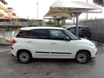 Fiat 500L Pro 1.3 MJT 95CV MTA Urban Bianco usata Giugliano in Campania