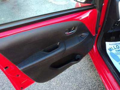 Peugeot 108 PureTech 69 CV 5 porte Allure Rosso usata Giugliano in Campania