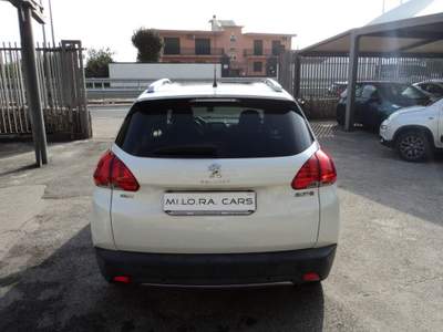 Peugeot 2008 PureTech Turbo 110 S&S Black Matt Bianco usata Giugliano in Campania