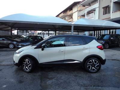 Renault Captur 1.5 dCi 8V 90 CV EDC Start&Stop Energy R-Link Beige usata Giugliano in Campania