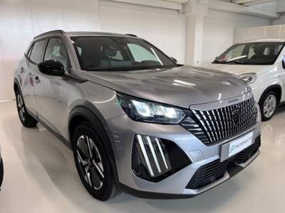 Peugeot 2008 PureTech 100 S&S Allure Vision Pack Km.0 Grigio usata Massanzago