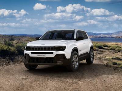 Jeep Avenger 1.2 Turbo Longitude Km. Zero Bianco usata Massanzago