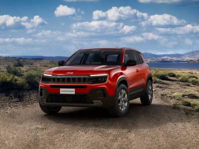 Jeep Avenger 1.2 Turbo Longitude Km. Zero Rosso usata Massanzago