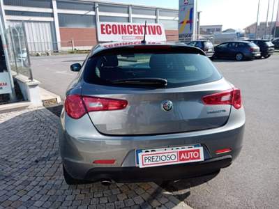 Alfa Romeo Giulietta 1.6 JTDm 120 CV Tagliandi dimostrabili Grigio usata Poirino