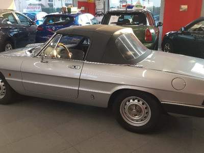 Alfa Romeo Spider 1.6 Argento usata Poirino Alfa Romeo Spider 1.6 Argento usata Poirino