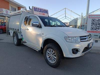 Mitsubishi L200 2.5 DI-D/136CV SC Inform DPF 4 POSTI Bianco usata Poirino