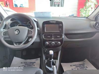 Renault Clio TCe 12V 75 CV 5 porte Business Argento usata Poirino