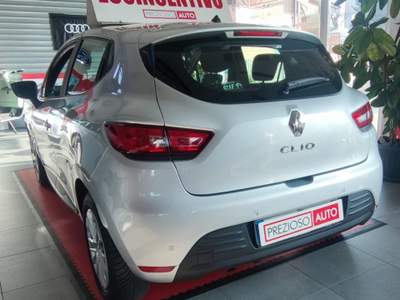 Renault Clio TCe 12V 75 CV 5 porte Business Argento usata Poirino
