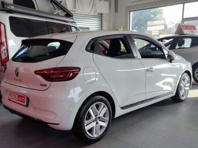 Renault Clio Full Hybrid E-Tech 140 CV 5 porte Zen OK X NEOPAT. Bianco usata Poirino