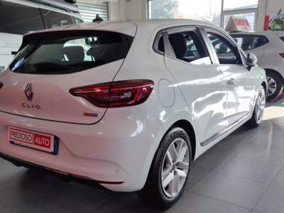 Renault Clio Full Hybrid E-Tech 140 CV 5 porte Zen OK X NEOPAT. Bianco usata Poirino