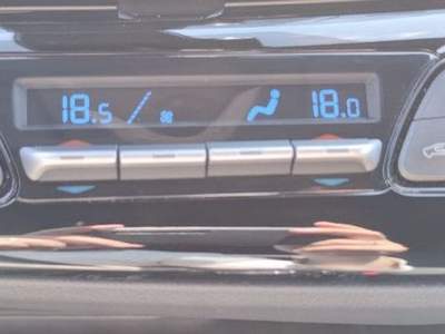 Toyota C-HR 1.8 Hybrid E-CVT Lounge Argento usata Poirino