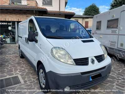 Renault Trafic T27 2.0 dCi/115 PC-TN Furgone DPF Bianco usata VALBREMBO