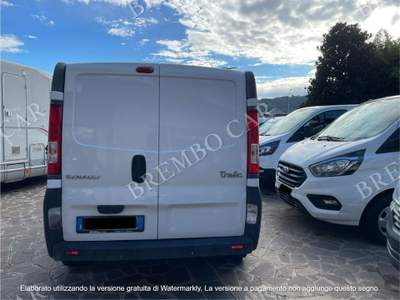 Renault Trafic T27 2.0 dCi/115 PC-TN Furgone DPF Bianco usata VALBREMBO