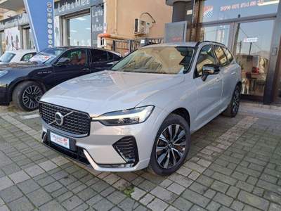 Volvo XC60 B4 Plus Dark - Diesel Ibrida - MINI RATA Grigio usata Nocera Superiore