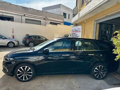 Fiat Tipo 1.3 Mjt S&S SW Lounge Nero usata OLBIA