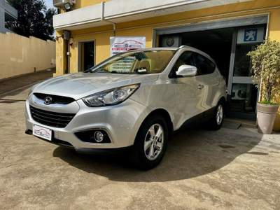 Hyundai ix35 2.0 CRDi 4WD Xpossible GANCIO TRAINO Grigio usata OLBIA