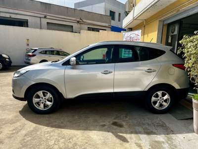 Hyundai ix35 2.0 CRDi 4WD Xpossible GANCIO TRAINO Grigio usata OLBIA