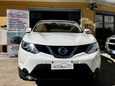 Nissan Qashqai 1.6 dCi 2WD N-Connecta Bianco usata OLBIA