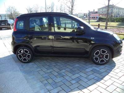 Fiat Panda 1.0 FireFly S&S Hybrid Nero usata Preganziol