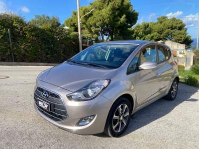 Hyundai ix20 1.4 CRDI 90 CV XPossible GUIDABILE NEOPATENTATI Argento usata Valderice