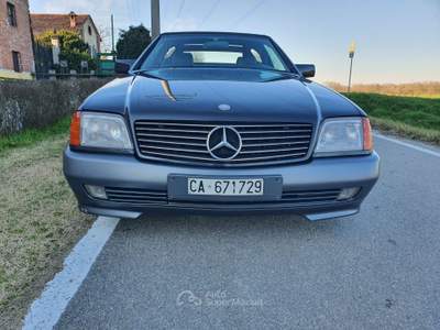 Mercedes-Benz SL Rara versione cambio manuale Nero usata CASALPUSTERLENGO