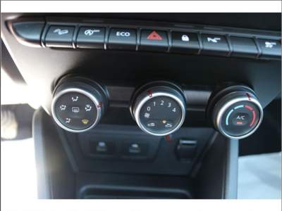 Dacia Duster 1.5 Blue dCi 8V 115 CV 4x4 PICK UP Bianco usata Castelnuovo Rangone