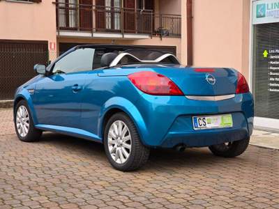 Opel Tigra TwinTop 1.4 16V ECOTEC 90 CV Sport NEOPATENTATI Blu/Azzurro usata Cava Manara
