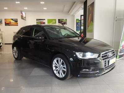 Audi A3 SPB 1.6 TDI ultra Attraction NEOPATENTATI Nero usata Amantea CS