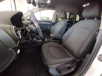 Audi A3 SPB 1.6 TDI 116 CV NEOPATENTATI Bianco usata Amantea CS