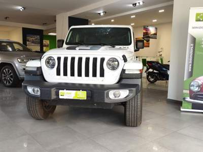 Jeep Wrangler Unlimited 2.2 Mjt II Sahara / Mopar 1941 Bianco usata Amantea CS