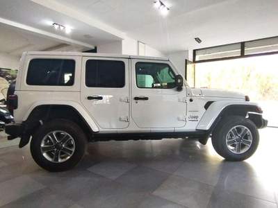 Jeep Wrangler Unlimited 2.2 Mjt II Sahara / Mopar 1941 Bianco usata Amantea CS