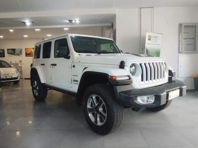 Jeep Wrangler Unlimited 2.2 Mjt II Sahara / Mopar 1941 Bianco usata Amantea CS