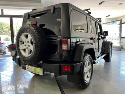 Jeep Wrangler Unlimited 2.8 CRD DPF Rubicon Auto Nero usata Amantea CS