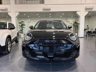 Fiat 600 Hybrid 136 CV DCT MHEV Nero usata Melpignano