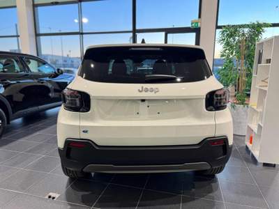 Jeep Avenger BEV Longitude Bianco usata Melpignano