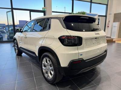 Jeep Avenger BEV Longitude Bianco usata Melpignano