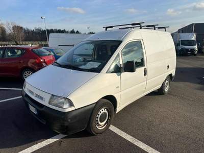 Fiat Scudo 1.9 diesel Furgone Business Bianco usata Bregnano