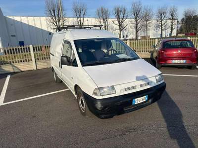 Fiat Scudo 1.9 diesel Furgone Business Bianco usata Bregnano