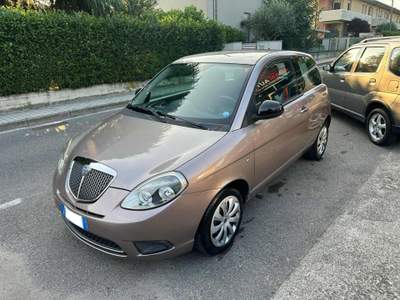 Lancia Ypsilon 1.2 69 CV Elle Grigio usata Bregnano