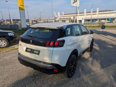 Peugeot 3008 BlueHDi 130 S&S EAT8 Black Line Bianco usata Limena