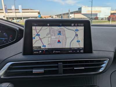Peugeot 3008 BlueHDi 130 EAT8 S&S Nero usata Limena