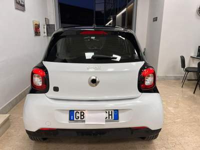 Smart ForFour EQ Passion Bianco usata Cardito