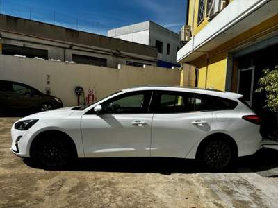 Ford Focus 1.5 EcoBlue 120 CV automatico SW Business Co-Pilot Bianco usata OLBIA