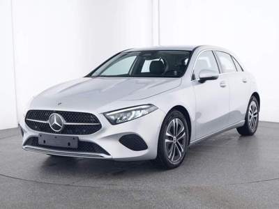 Mercedes-Benz Classe A Automatic Progressive Advanced Argento usata Magenta